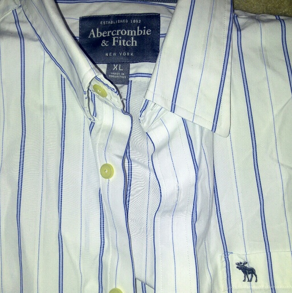 Men's Abercrombie shirt - Picture 2 of 2